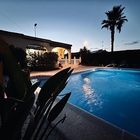 Charming One-Floor Villa With Private Pool In Los Balcones 托雷维耶哈 外观 照片