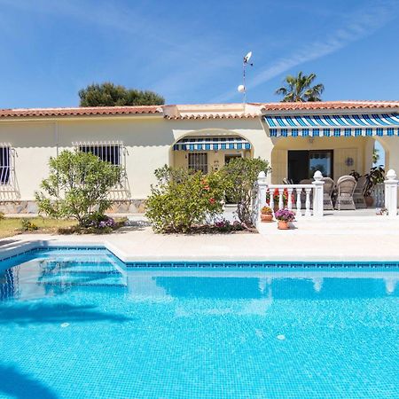 Charming One-Floor Villa With Private Pool In Los Balcones 托雷维耶哈 外观 照片