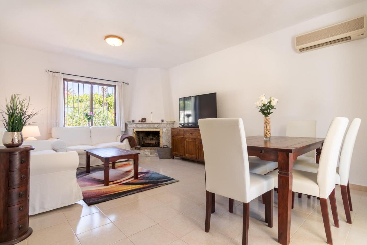 Charming One-Floor Villa With Private Pool In Los Balcones 托雷维耶哈 外观 照片